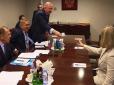 Хіти тижня. Побоялася отрути? Федеріка Могеріні відмовилася від чаю, запропонованого дипломатом з РФ (відео)