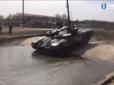 Модернізований український танк успішно пройшов підводні випробування (відео)
