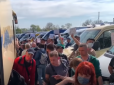На українському кордоні ажіотаж через повернення заробітчан на святкування Великодня (відео)