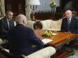 Відвертий натяк: Посол РФ подарував Лукашенкові книжку XIX століття з картами білоруських земель у складі Російської імперії