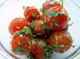 Господиням на замітку!  Малосольні томати - настільки смачно, що за вуха не відтягнеш