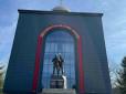 Путін не зміг завадити міфологізації: У Росії встановили пам'ятник Пригожину й Уткіну