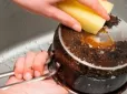 Все просто! Як без хімії відчистити пригорілі каструлі
