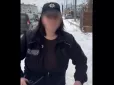 Чергова любителька хайпу: У Вінниці дівчина знімала відео в поліцейській формі під російську музику