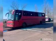 Росіяни вдарили по рейсовому автобусу на Харківщині, є жертви (фото)