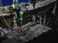 Символ Воскресіння Ісуса Христа: У розтрощеній атакою квартирі в Cумах вціліла паска (фото)