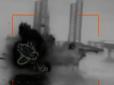 Підступи до чорноморських портів Росії тепер у сліпій зоні ворога: Дрони ВМС ЗСУ знищили російські позиції та обладнання спецназу на буровій установці 