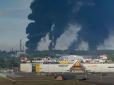 Більше дронів - більше можливостей: Україна всього за два тижні атакувала майже третину великих НПЗ Росії, - Bloomberg